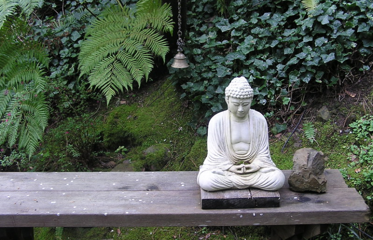 garden-buddha