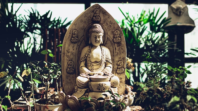 buddha statue